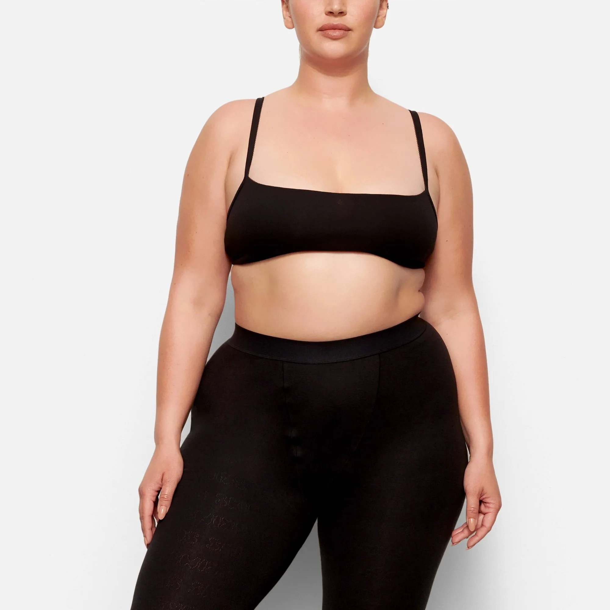 LOGO POINTELLE SCOOP NECK BRALETTE | SOOT