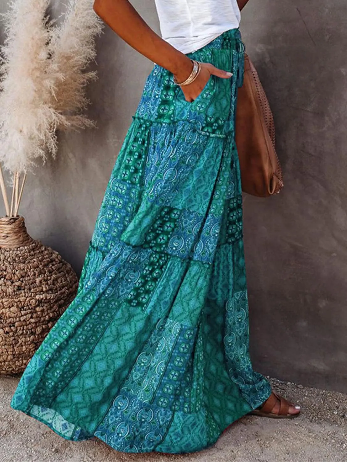 Womens Boho Print Tiered Long Skirts Vintage Elastic High Waist Pleated Ruffle Flowy Maxi Skirt with Pockets
