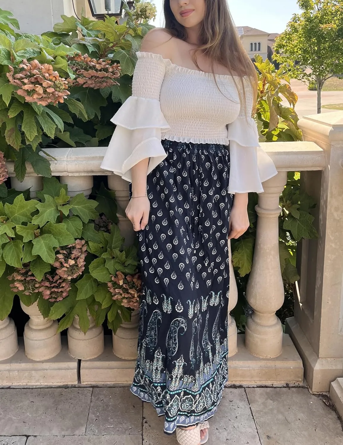 Zeagoo Women's 2025 Boho Floral Skirt Casual Elastic High Waist Maxi Skirts Flowy A Line Beach Long Skirt with Side Pockets